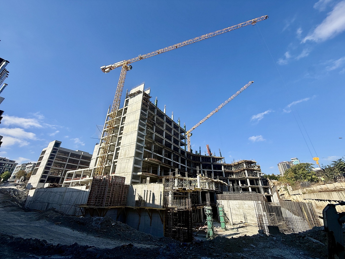 ACIBADEM HASTANESİ VE YURT BİNALARI